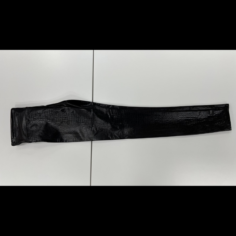Faux Leather Croc Shine Leggings in Black/Brown - Picture 4 of 7